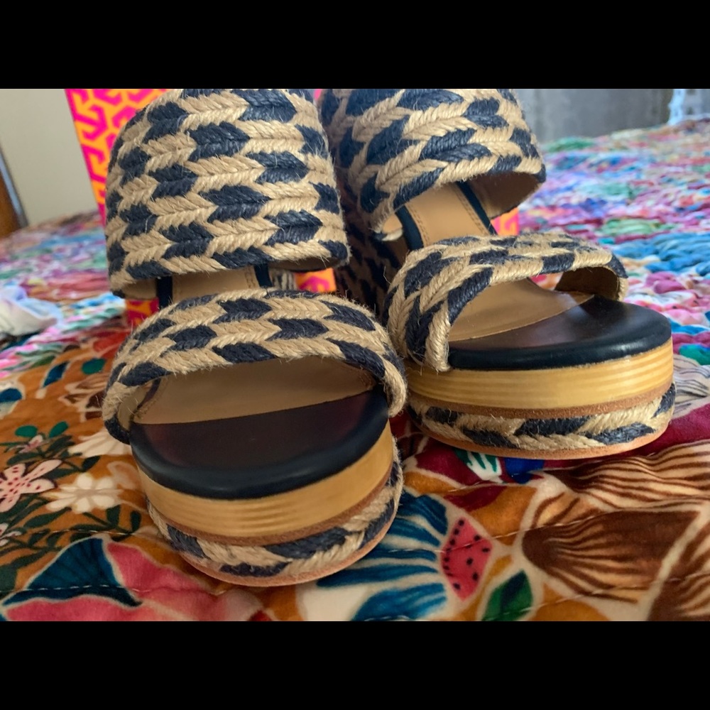 Tory Burch Wedge Solid Sandals - Picture 4 of 12